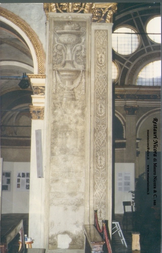 Santa Maria presso San Satiro Milano - Transetto destro - Pilastro a candelabra prima dei restauri