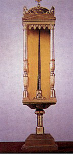 Il pugnale del miracolo custodito nella sacrestia della chiesa di Santa Maria presso San Satiro Milano.
